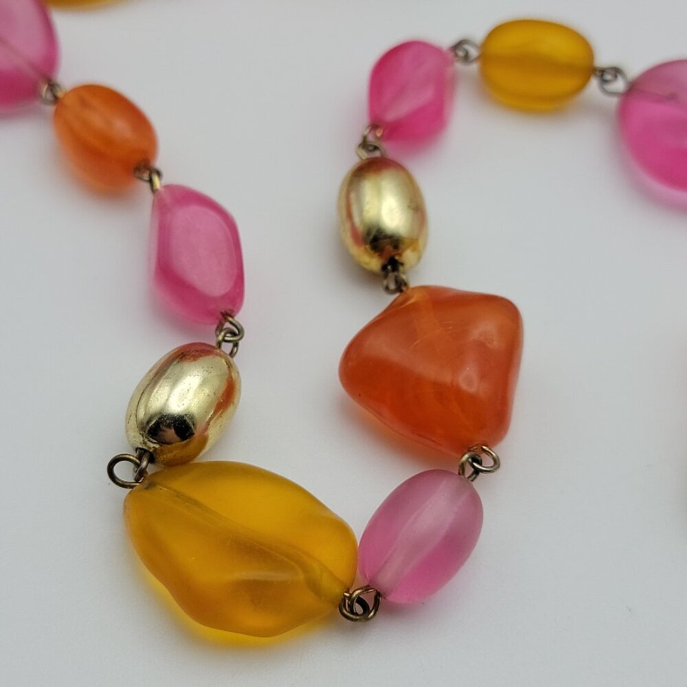 Vintage Lucite Coloful Beaded Necklace Fruit Salad Gold Tone 31 Inch - Picture 3 of 9